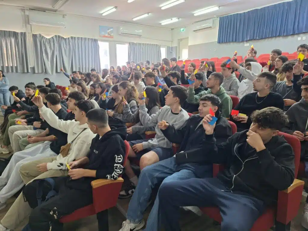 תלמידי אורט גבעתיים בהרצאת צמד ברזל
