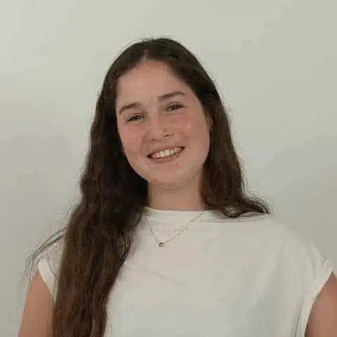 נגה ו., חברת פורום נפגשים