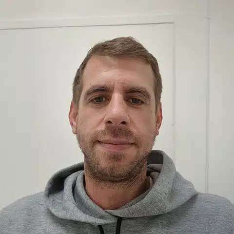 אסף ס., דובר בפורום נפגשים