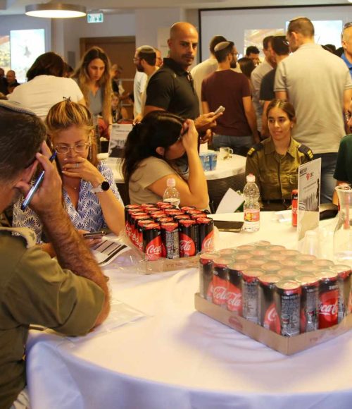 משתתפים במיטאפ המילואימניקים בטבע