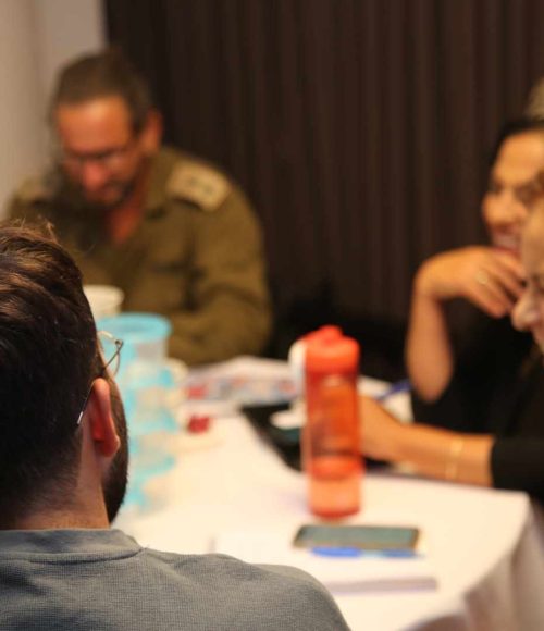 מפגש קבוצתי במיטאפ המילואימניקים בטבע