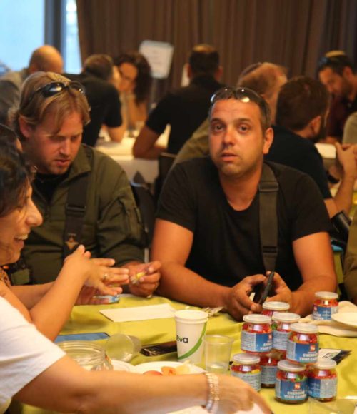 משתתפי המיטאפ בטבע — קהילת המילואימניקים